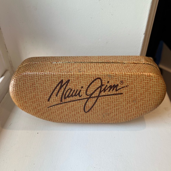 Maui Jim Brown MJ Sport Sunglasses with Gradient Lenses - Picture 3 of 3